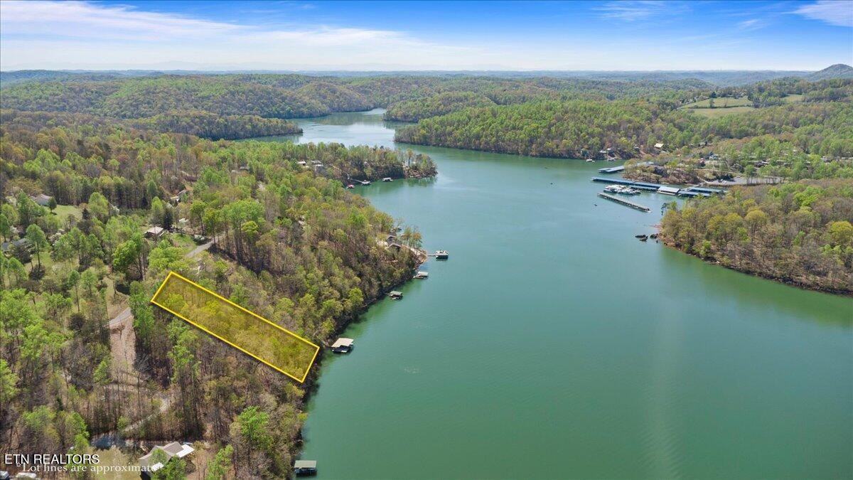 Image 2: 02-Hiwassee