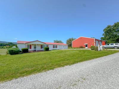 265 Leach Acres