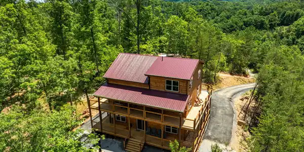 623 Dutch Way