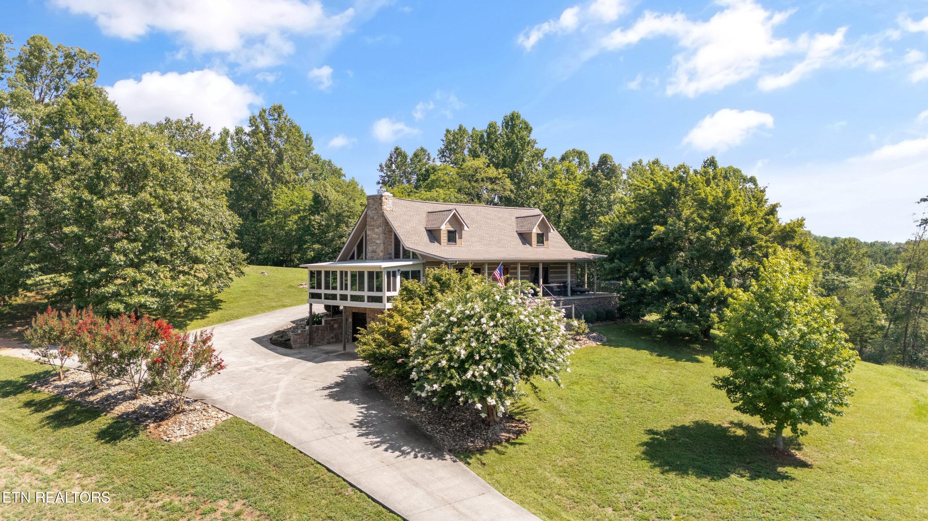 Image 2: 834 Shoal Creek Rd-006