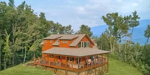 935 Deer Path Lane