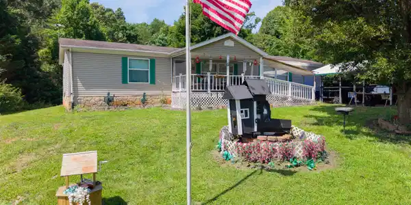 330 Westmoreland Court