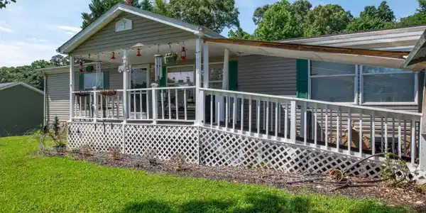 Image 3: Covered front porch