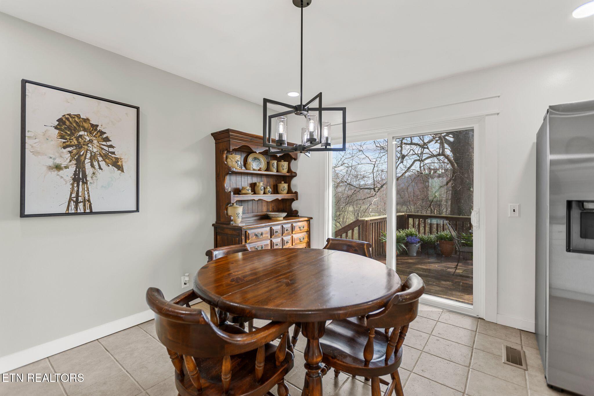 Image 4: kitchen 4