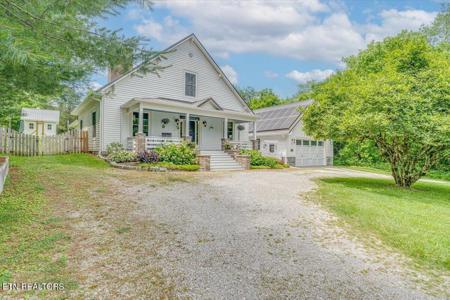 1029 Providence Rd