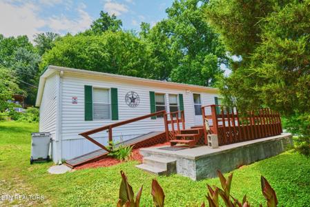124 Davis Rd