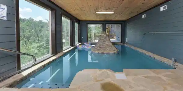 Image 2: 2