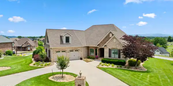117 Red Hawk Drive