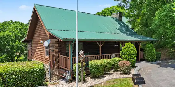 1629 Little Cabin Loop