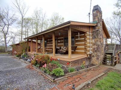 922 Leisure Lane