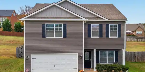 557 Smoky Valley Lane