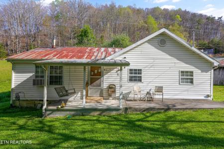 542 Back Valley Rd