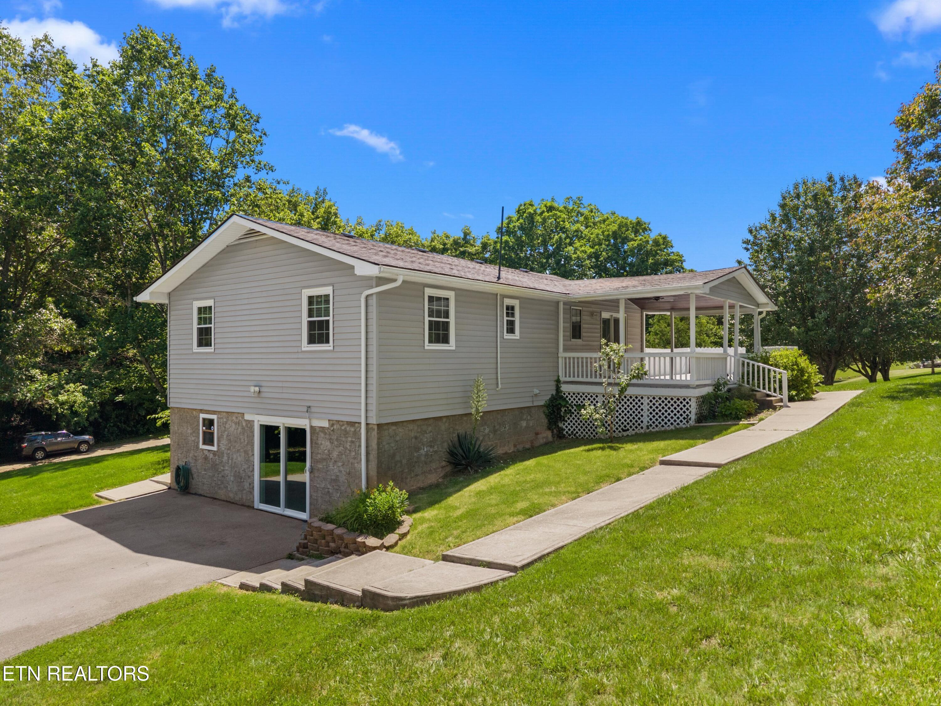Image 1: 003-155NeelyLane-NewTazewell-TN-37825-SM