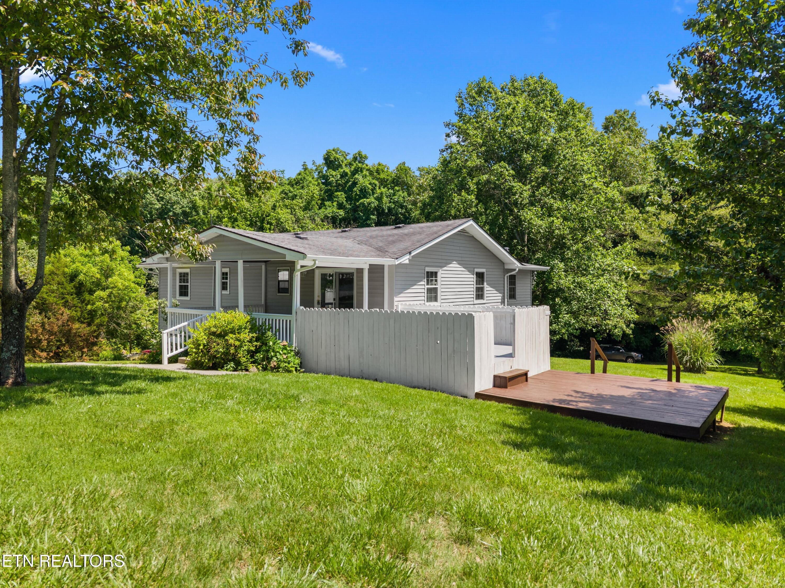 Image 2: 005-155NeelyLane-NewTazewell-TN-37825-SM