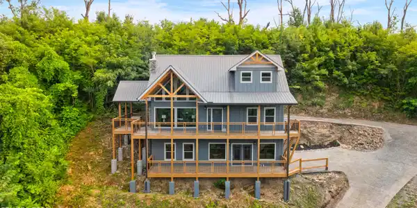 334 Long Hollow Rd