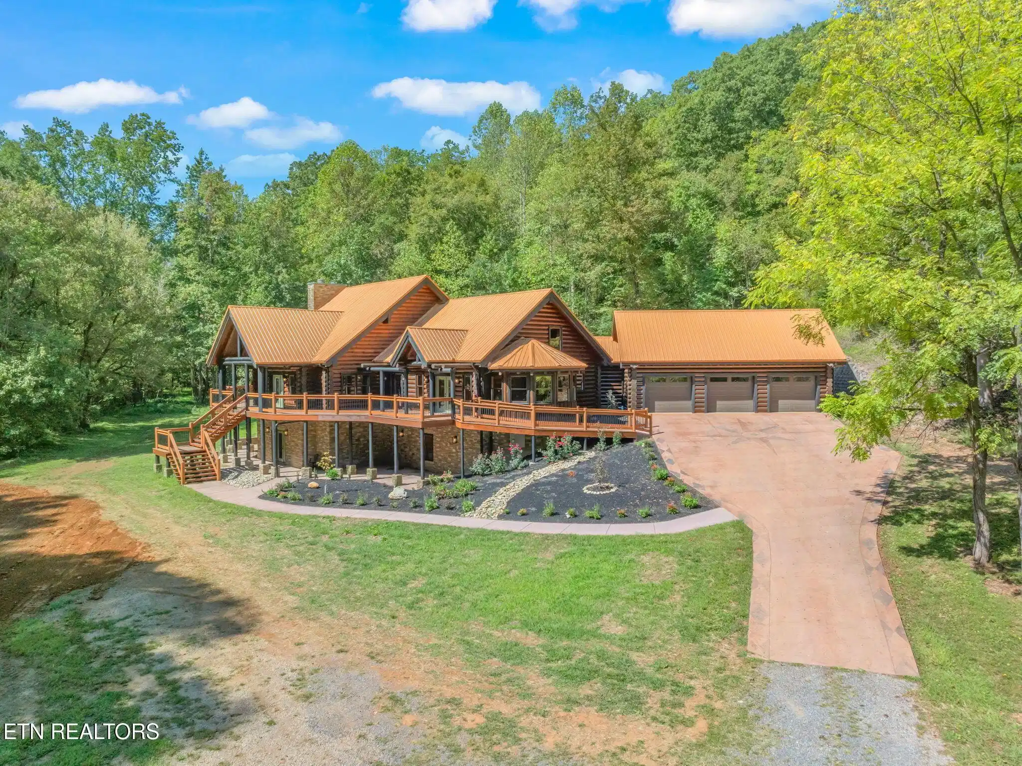 Image 1: 3-web-or-mls-1035 Porterfield Gap Road-9