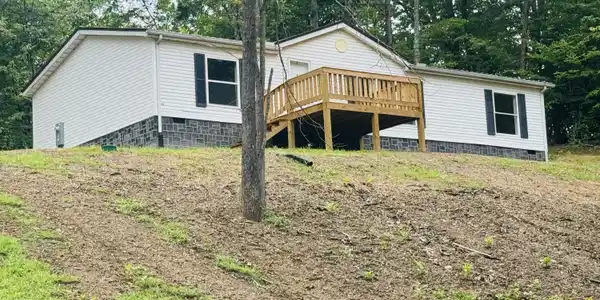 2808 Hwy 61 W