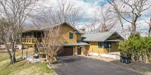 2140 Battle Hill Rd