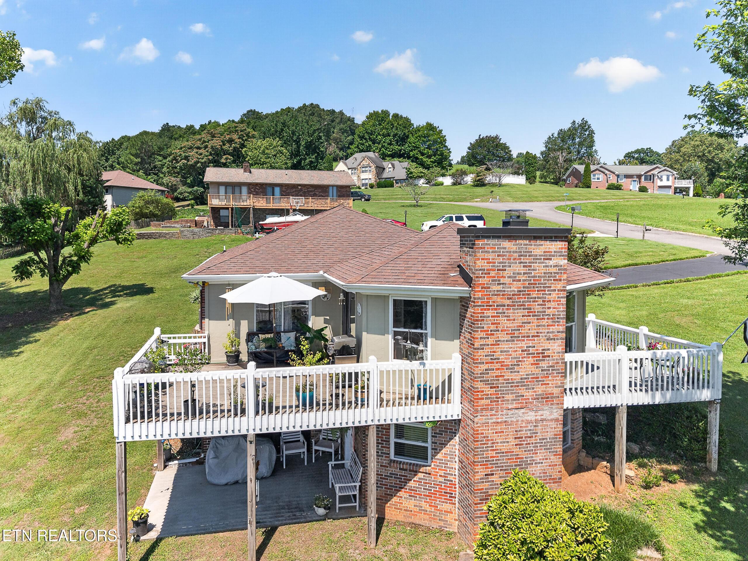 Image 2: Aerial view of back deck
