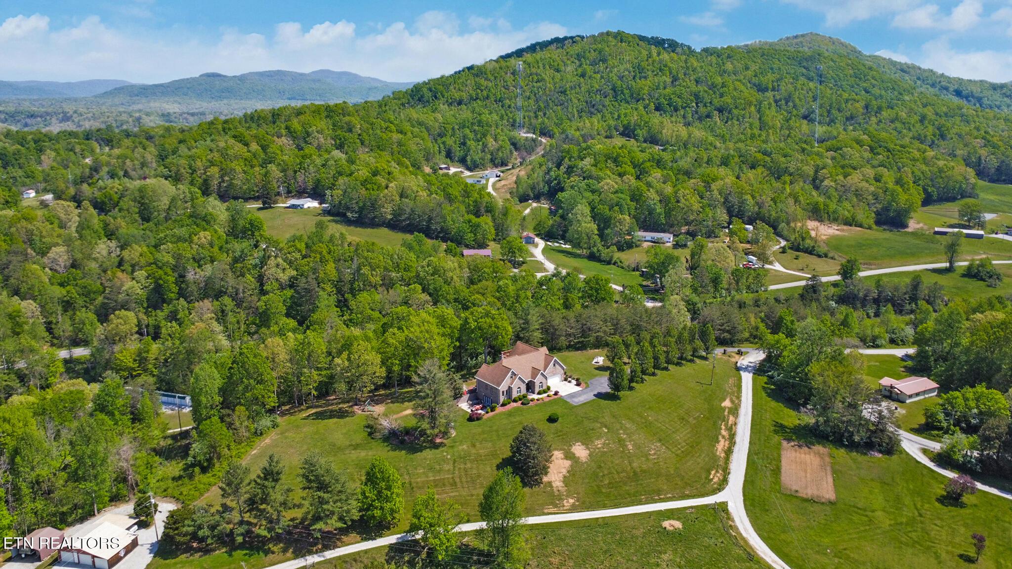 Image 3: dji_0456-dji_0458