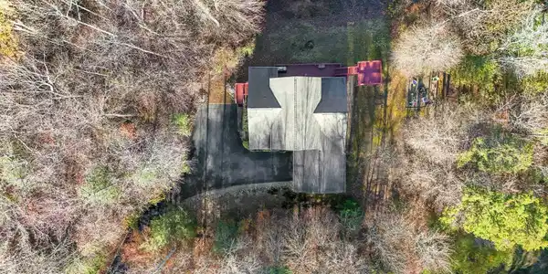 Image 3: DJI_20251117153439_0025_D