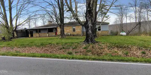 710 Dogwood Rd