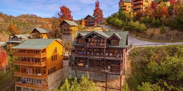 Image 4: cabin-rental-61bc941498b39-e7c6080a60