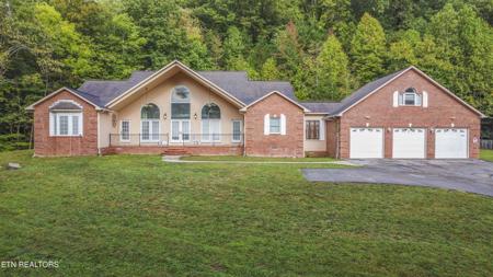 799 Twin Hills Lane
