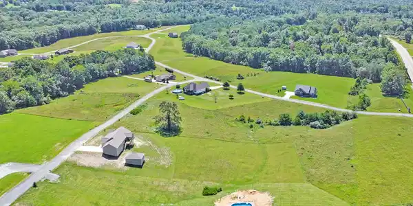Image 4: dji_0970-dji_0972