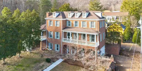145 Hope Lane