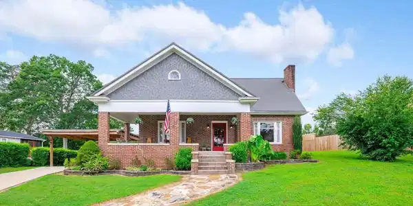 3801 Oweda Terrace