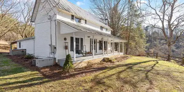 3501 Birds Creek Rd