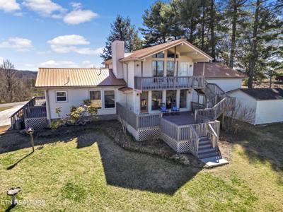 740 Fox Hunter Rd