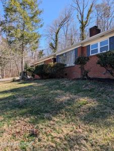 5204 skyline Drive