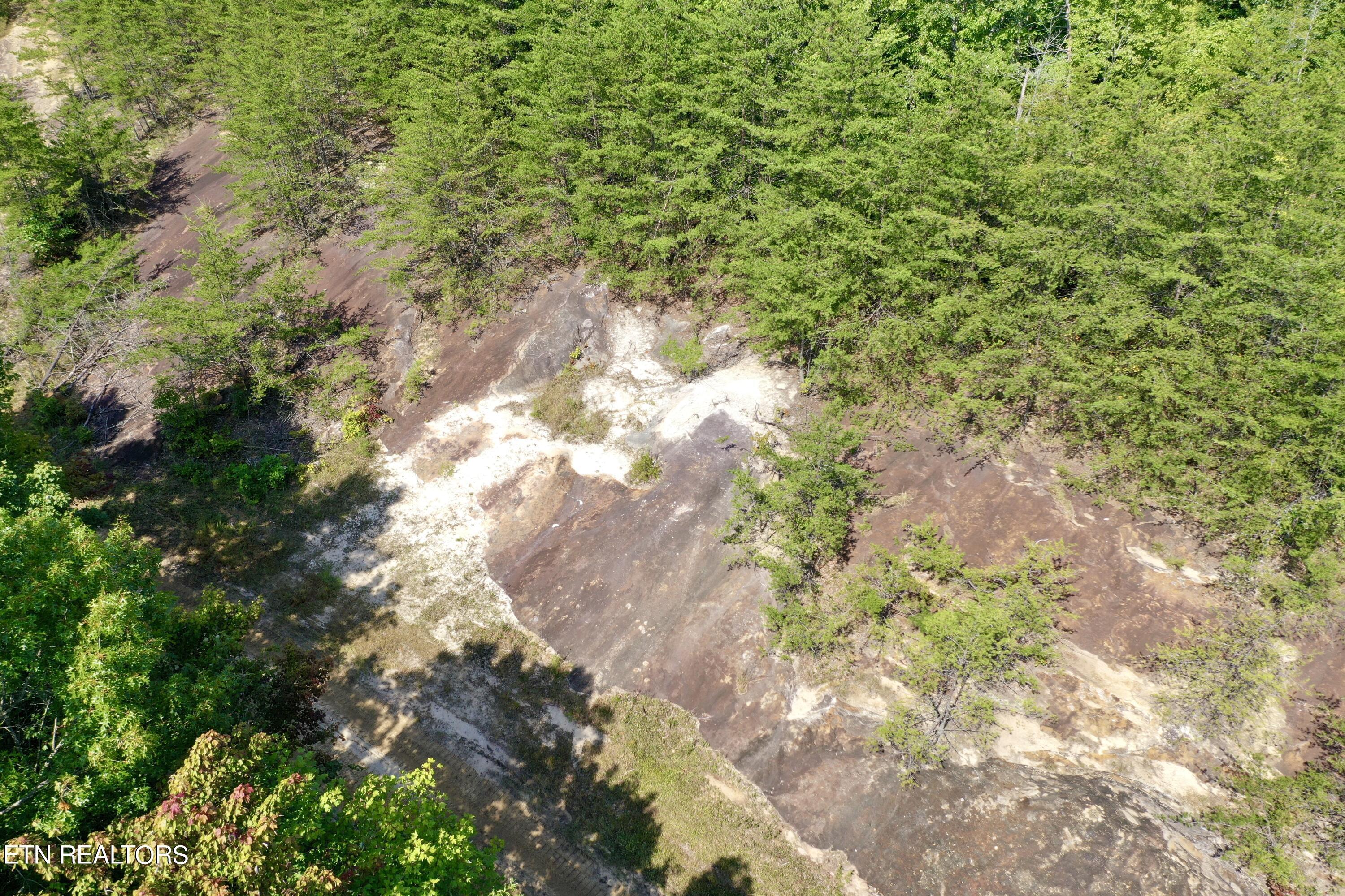 Image 2: 2