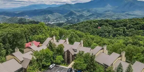 1130 Ski View Drive
