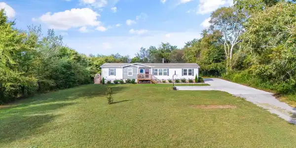 1548 Boyds Creek Hwy