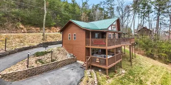 4179 Ole Smoky Way