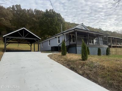 220 Walden Ave