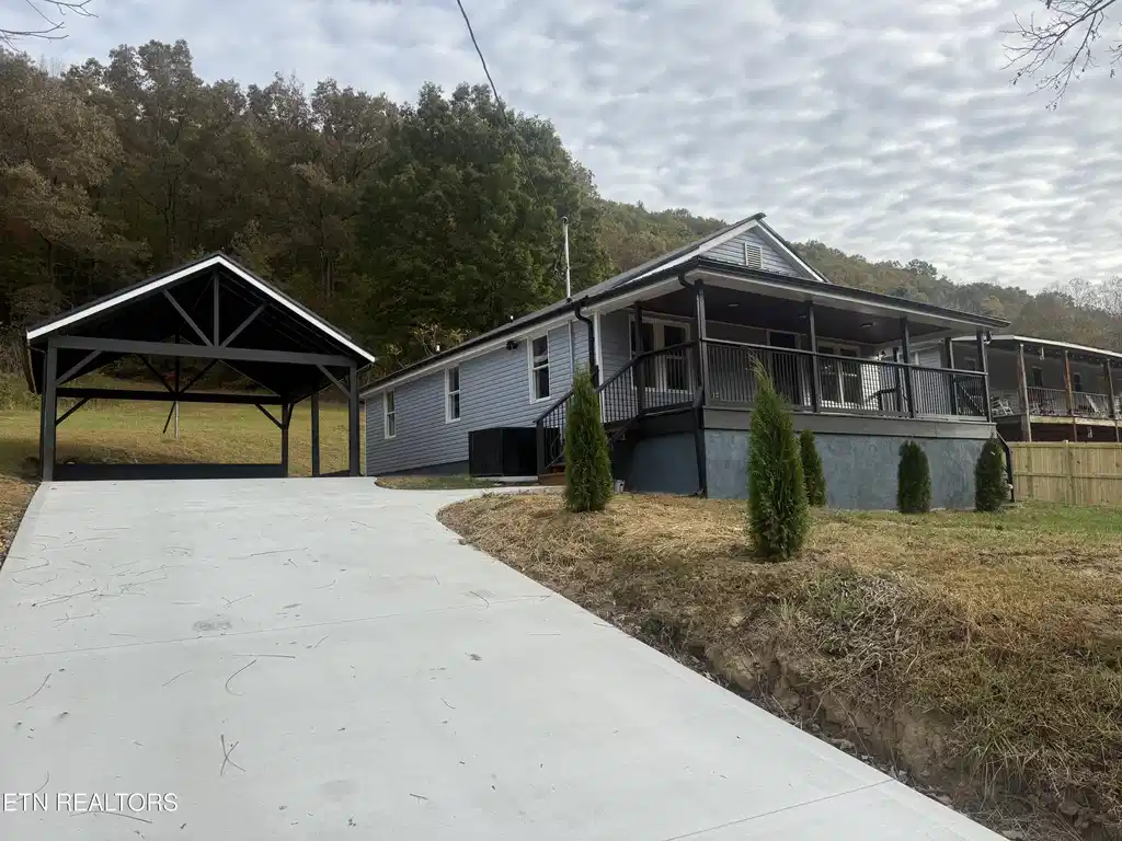 Image 1: 220 Walden Ave