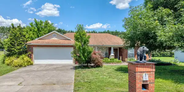 926 Mossy Grove Lane