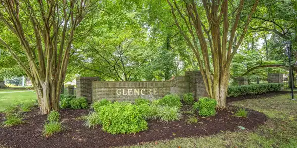 Image 2: entrance_1