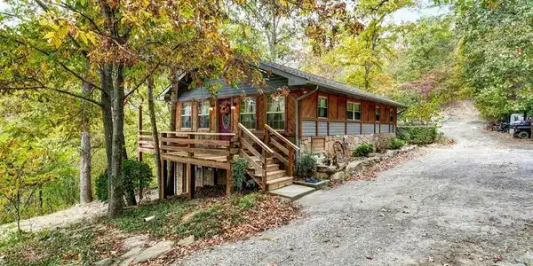 434 Henry Clark Lane