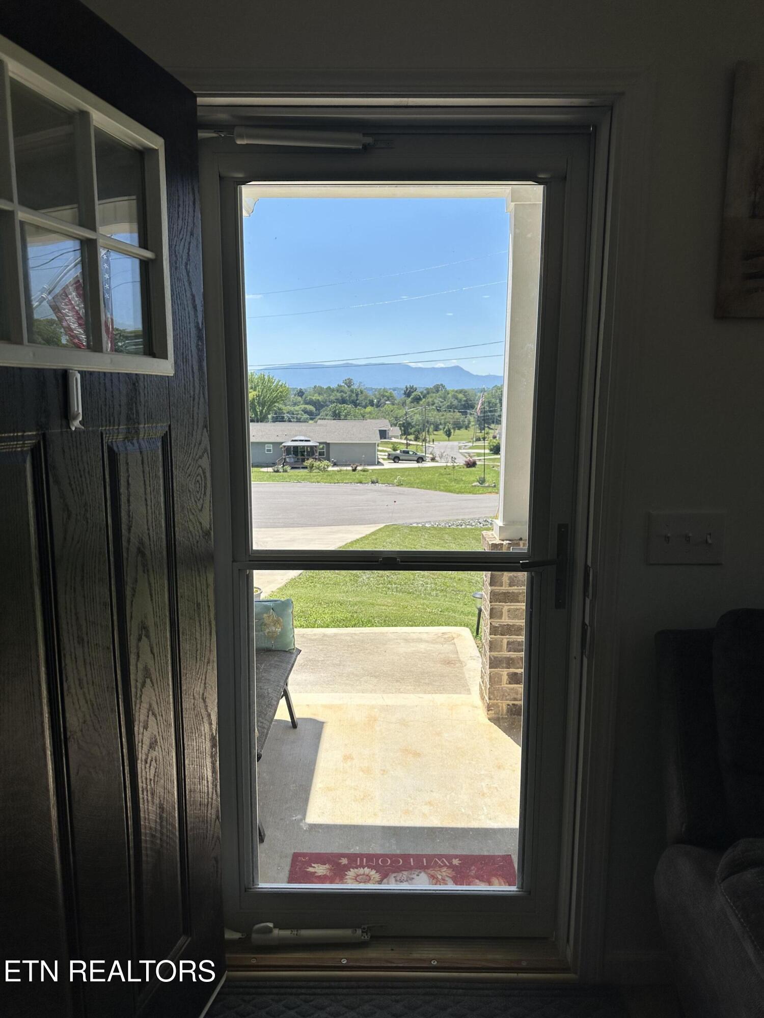 Image 3: 359 Garden Ln. front door view