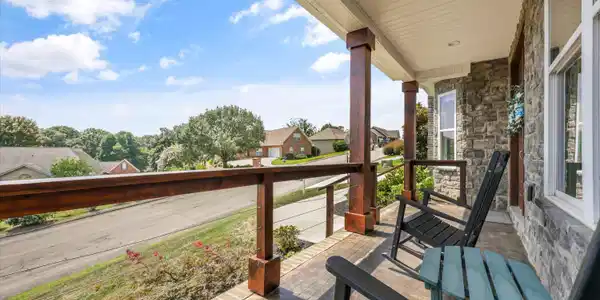 Image 4: 09-427 Royal Oaks Dr 73