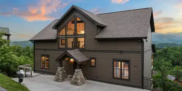 824 N Skyline Drive