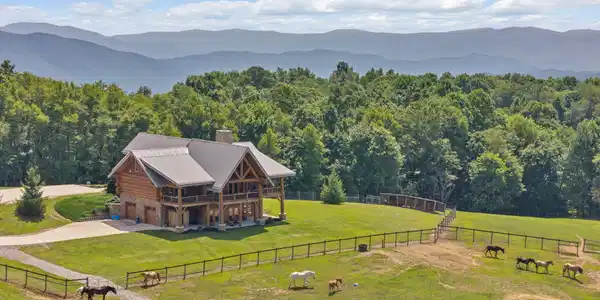 2835 Cross Mountain Rd