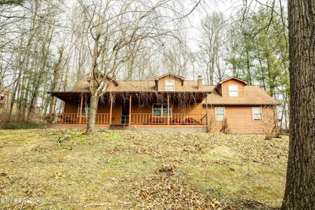 306 Mountain Rd