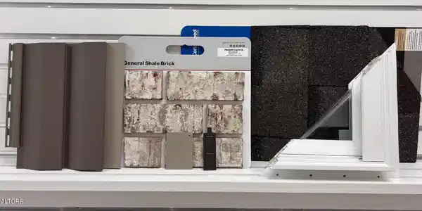 Image 4: 069 WR EXTERIOR