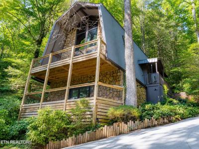 6237 Old Walland Hwy
